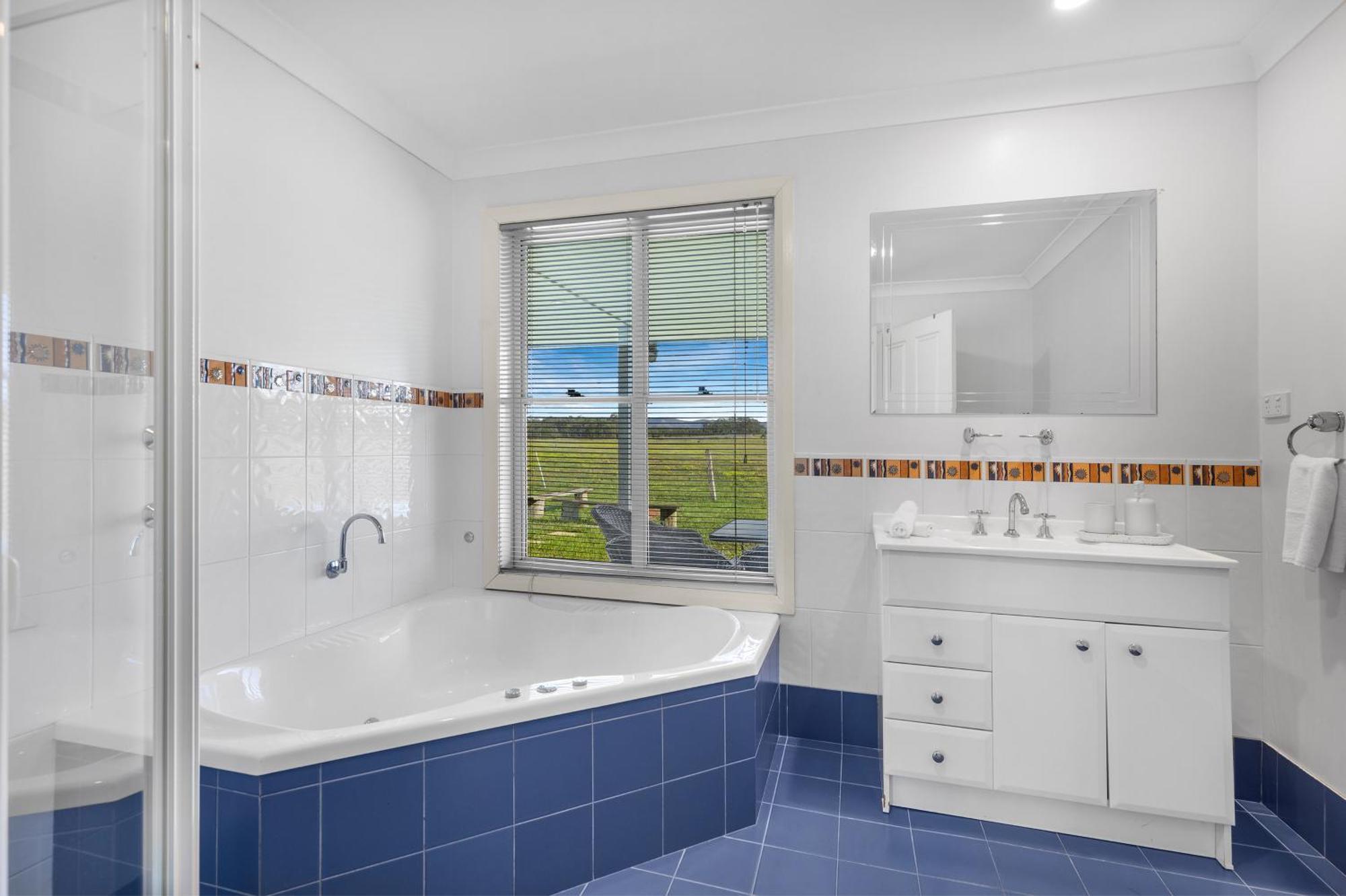 Madigan - The Homestead * Lovedale